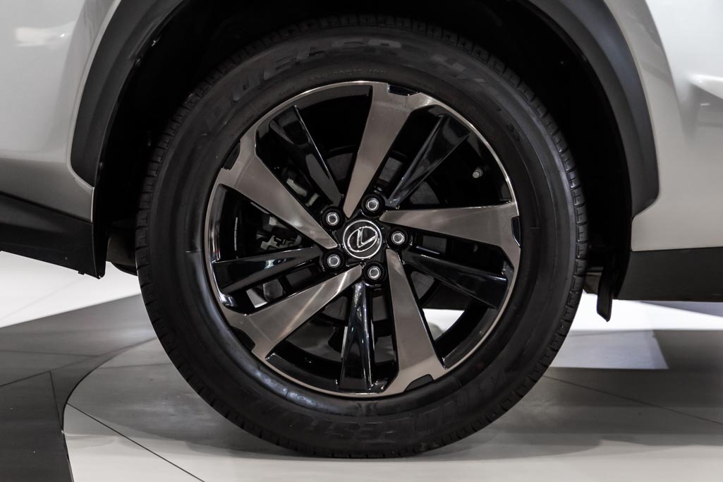 Lexus NX 300H Luxury