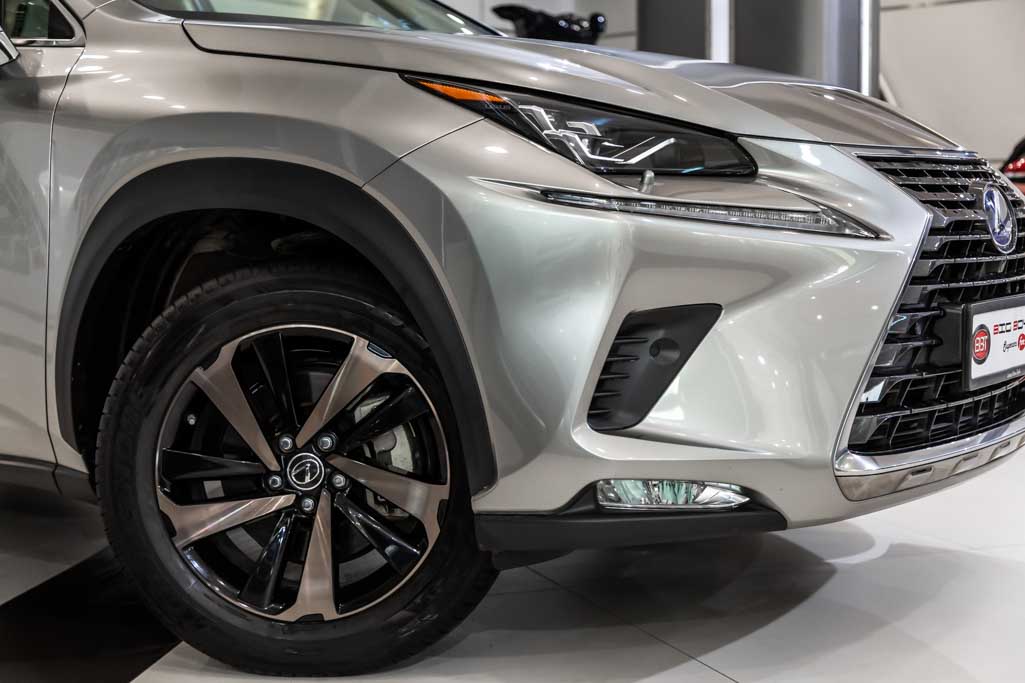 Lexus NX 300H Luxury