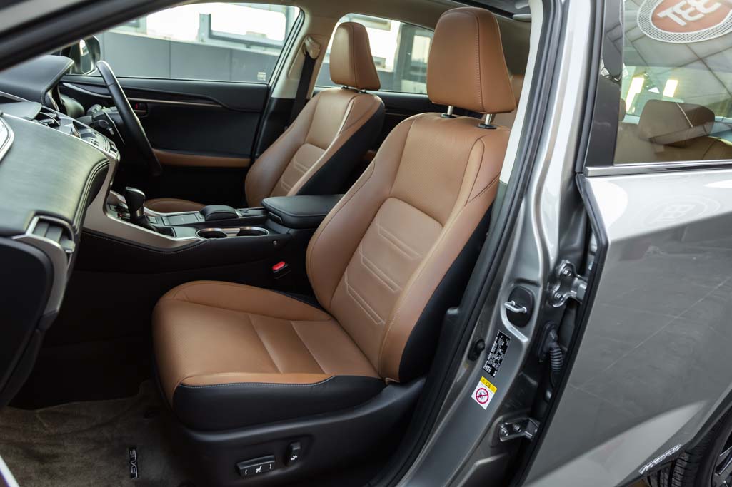 Lexus NX 300H Luxury