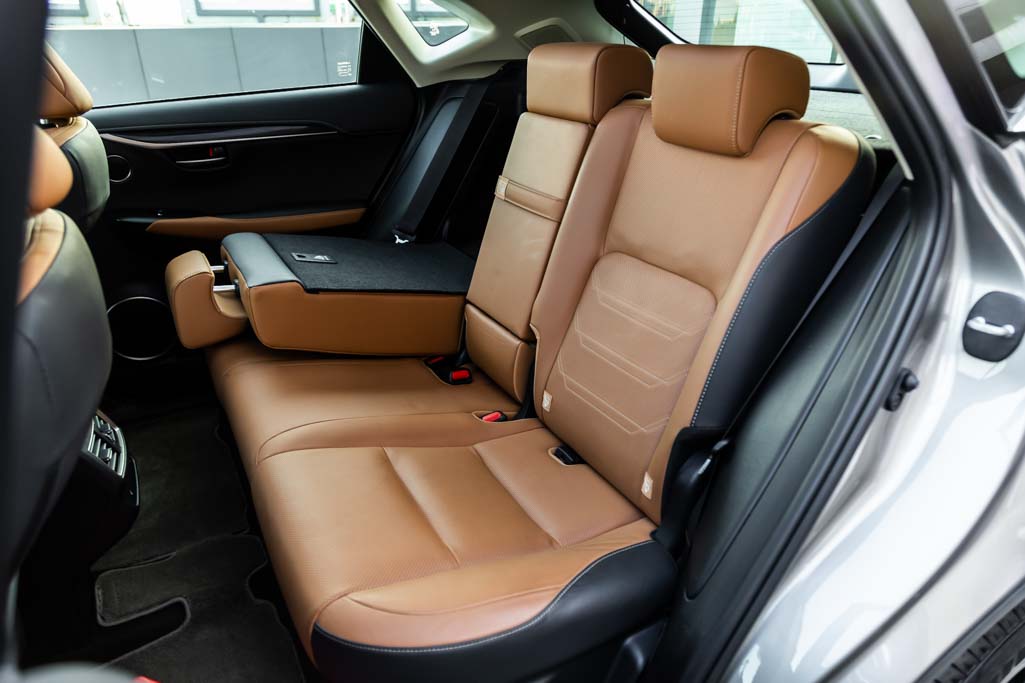 Lexus NX 300H Luxury