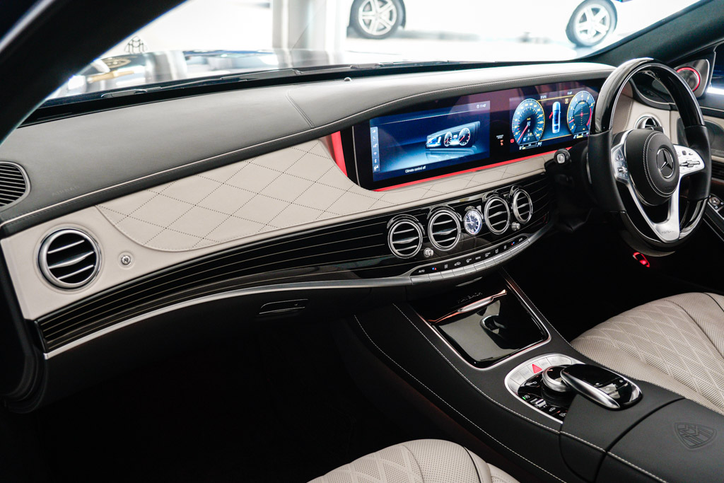 MERCEDES MAYBACH S560