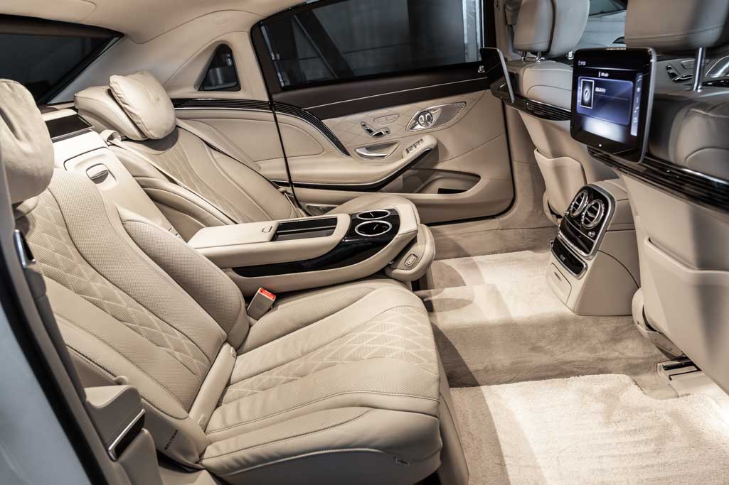 Mercedes Maybach S560