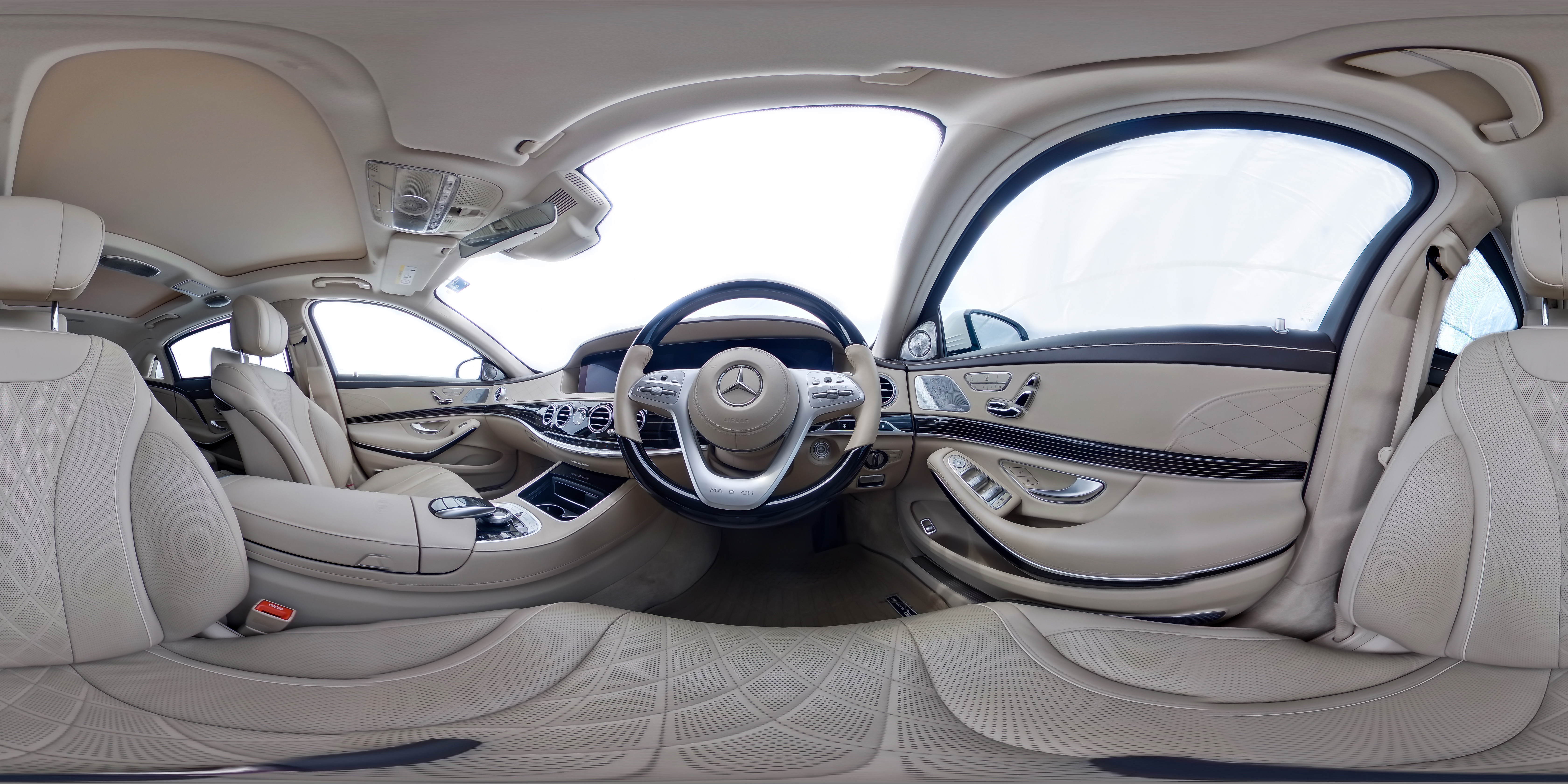 Mercedes Maybach S560