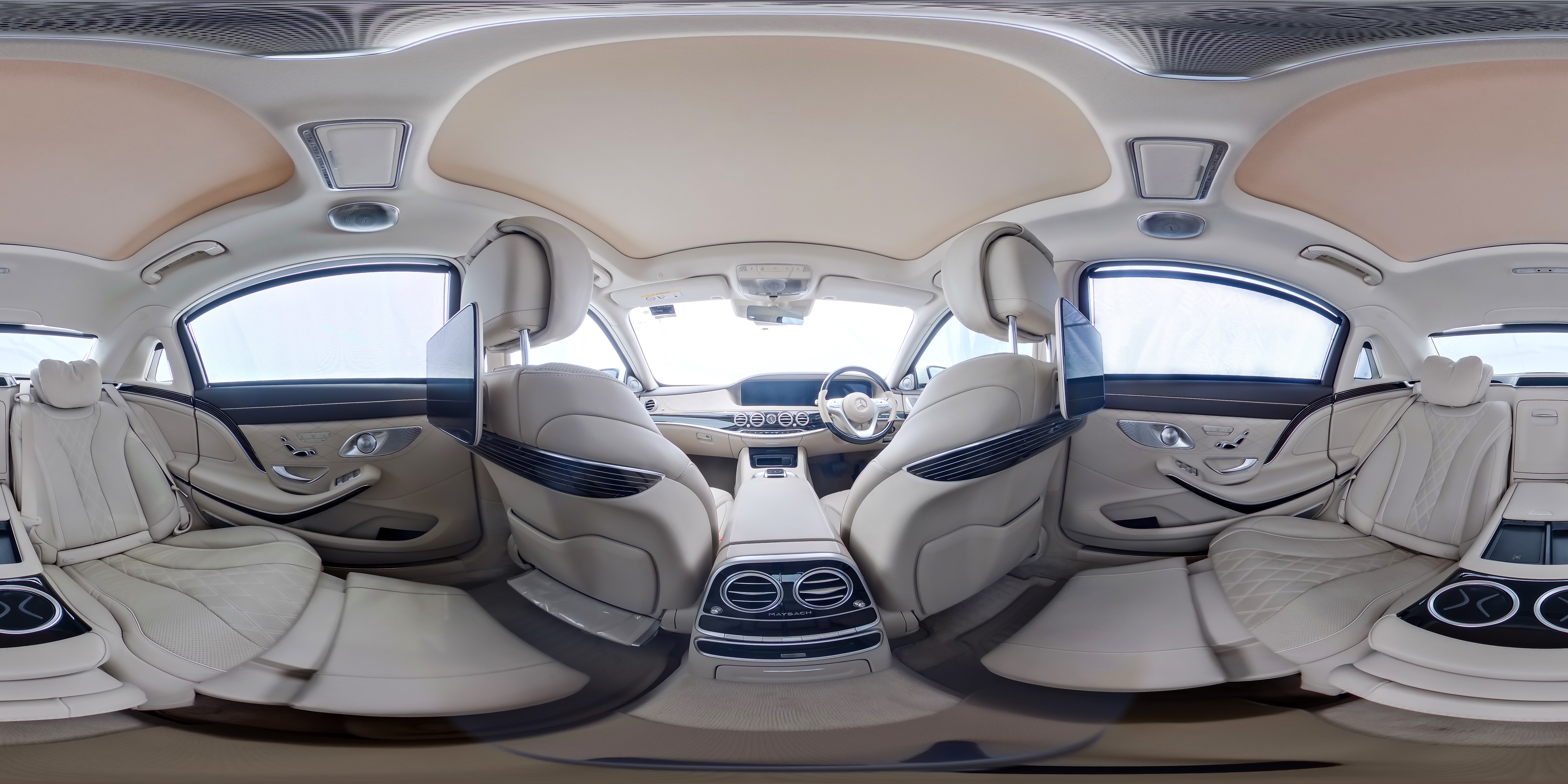 Mercedes Maybach S560