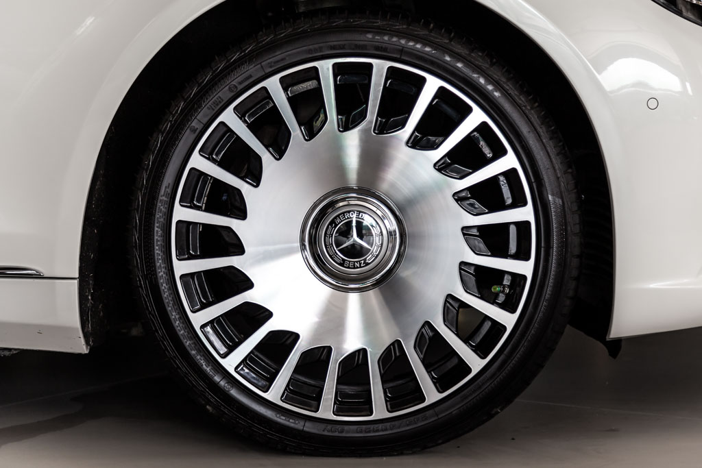 Mercedes Maybach S500