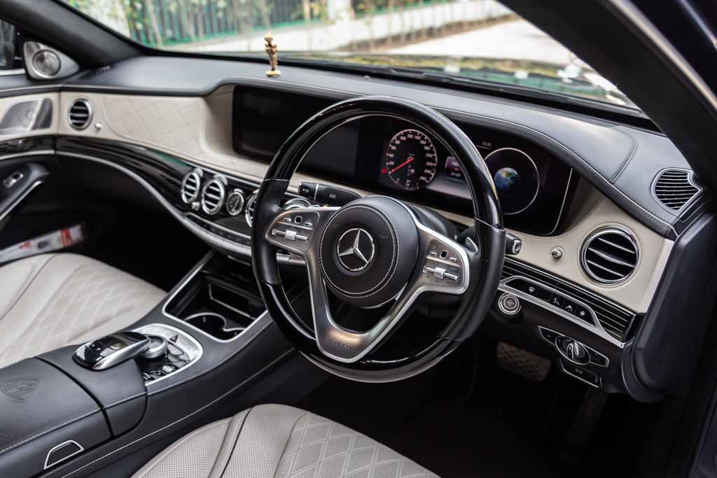 Mercedes Maybach S560