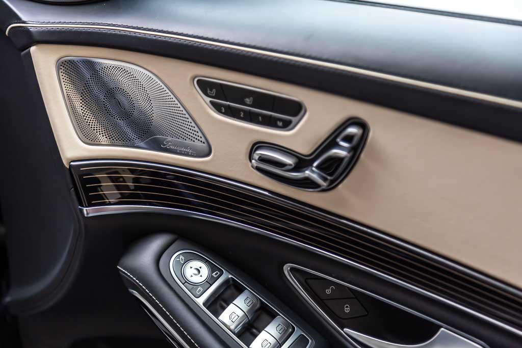 Mercedes Maybach S560