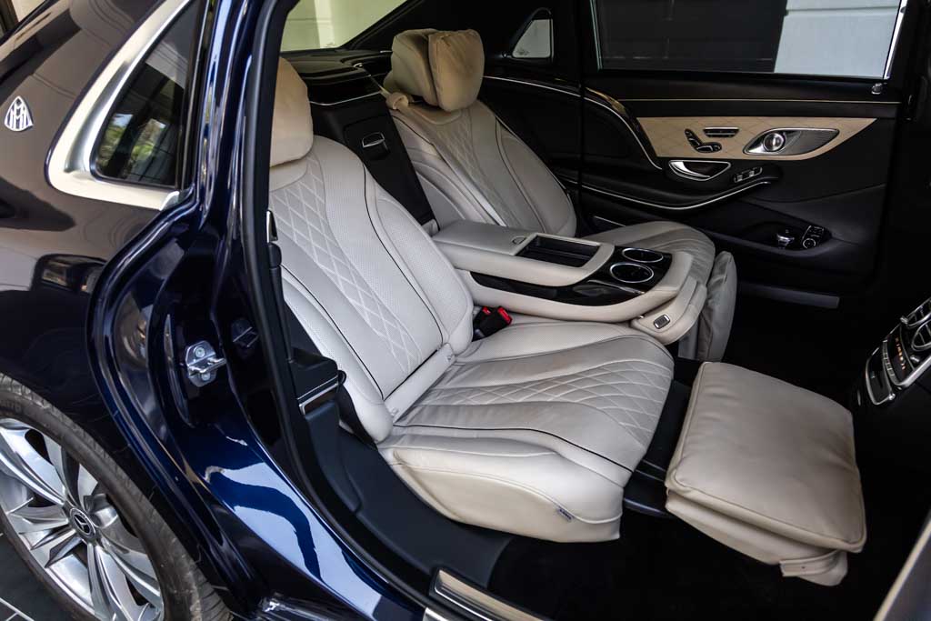 Mercedes Maybach S560