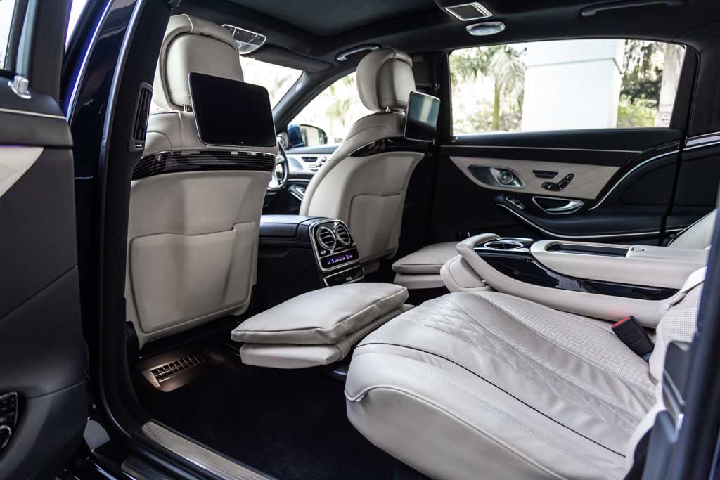 Mercedes Maybach S560