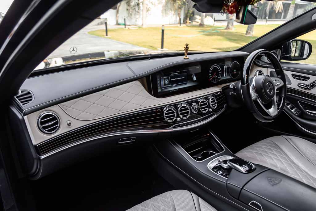 Mercedes Maybach S560