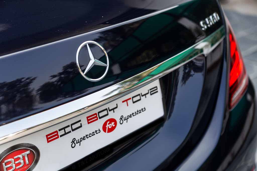 Mercedes Maybach S560