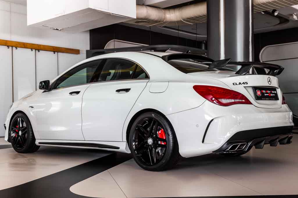 Mercedes-Benz CLA 45 AMG