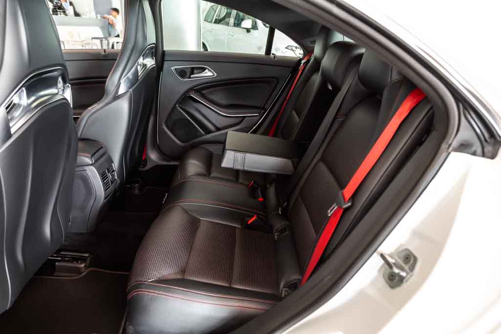 Mercedes-Benz CLA 45 AMG