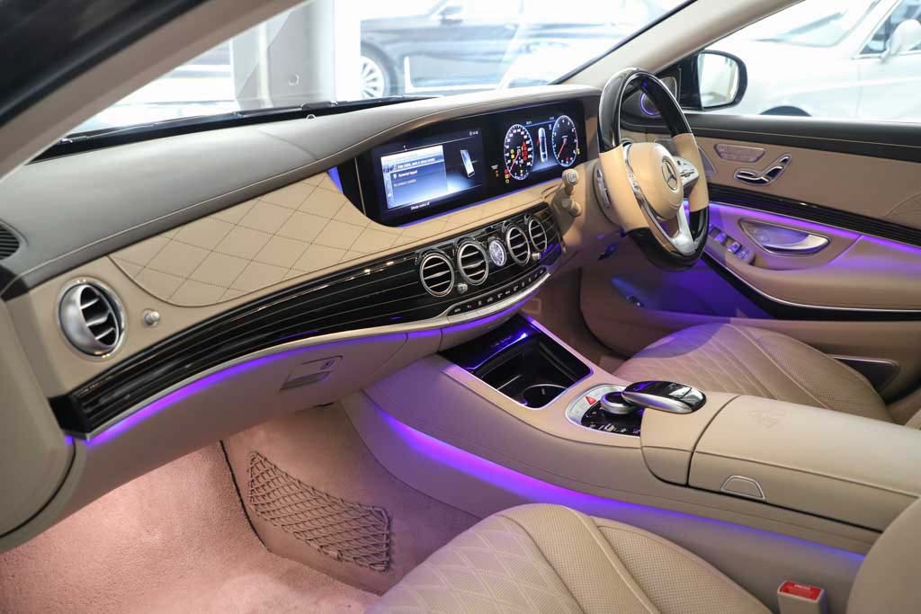 Mercedes Maybach S560