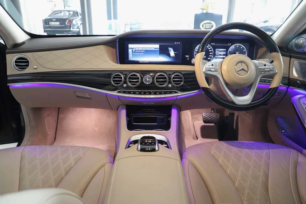 Mercedes Maybach S560
