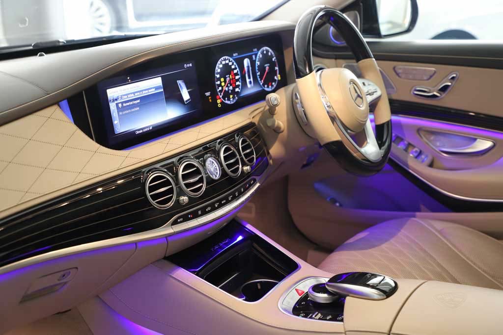 Mercedes Maybach S560