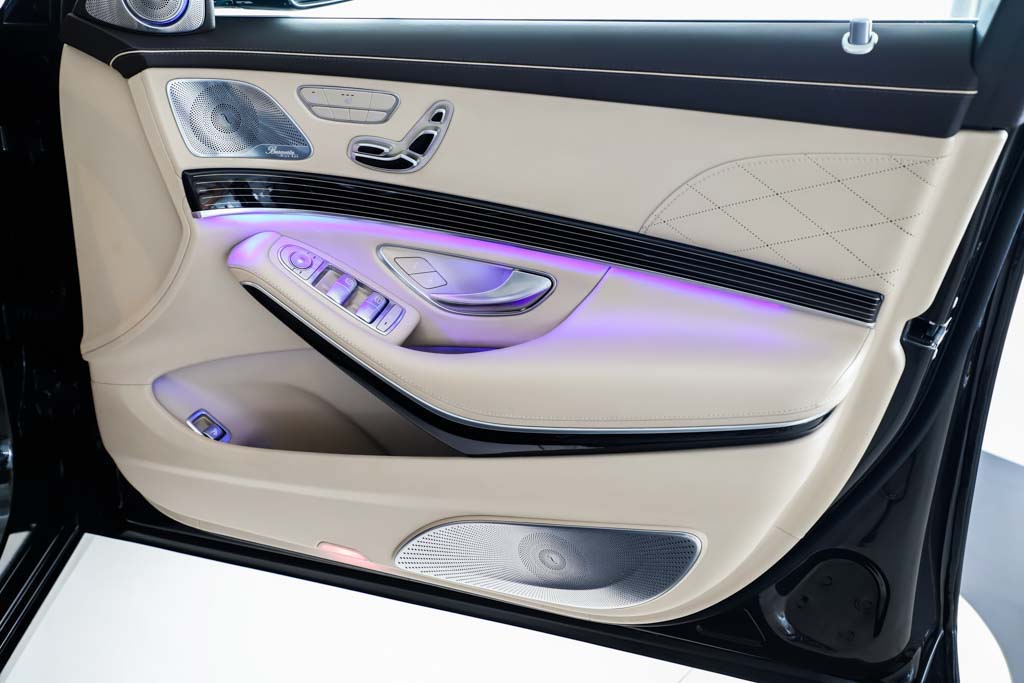 Mercedes Maybach S560