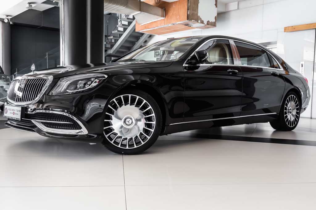 Mercedes Maybach S560