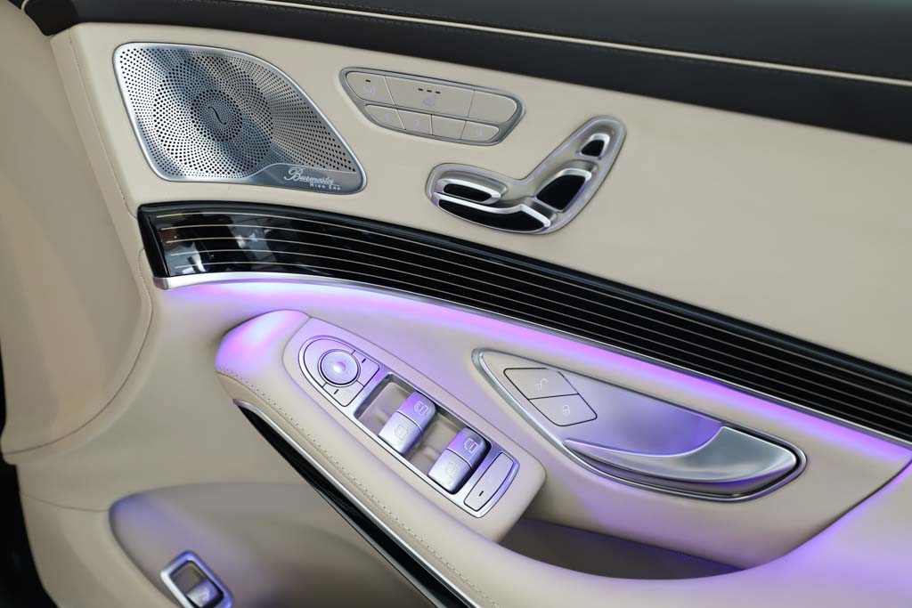 Mercedes Maybach S560