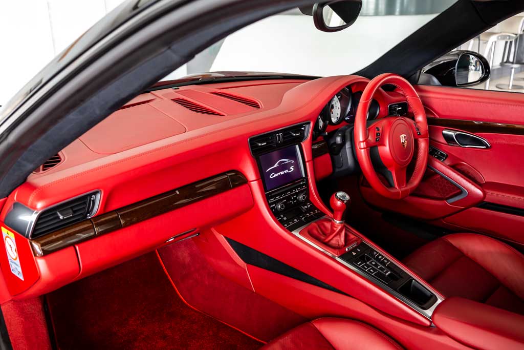 Porsche 911 Carrera S 'Manual'