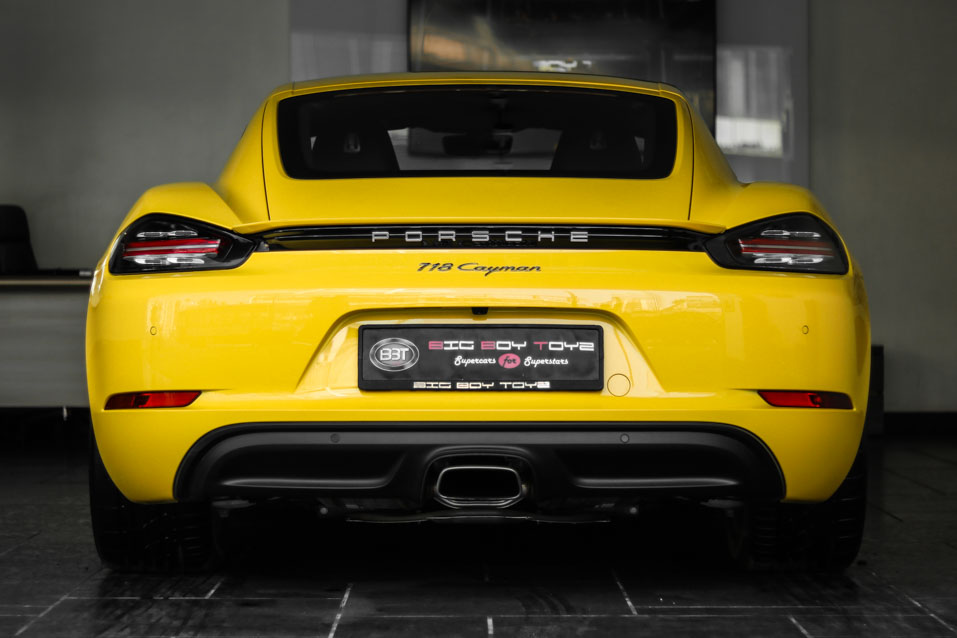 Porsche 718 Cayman 