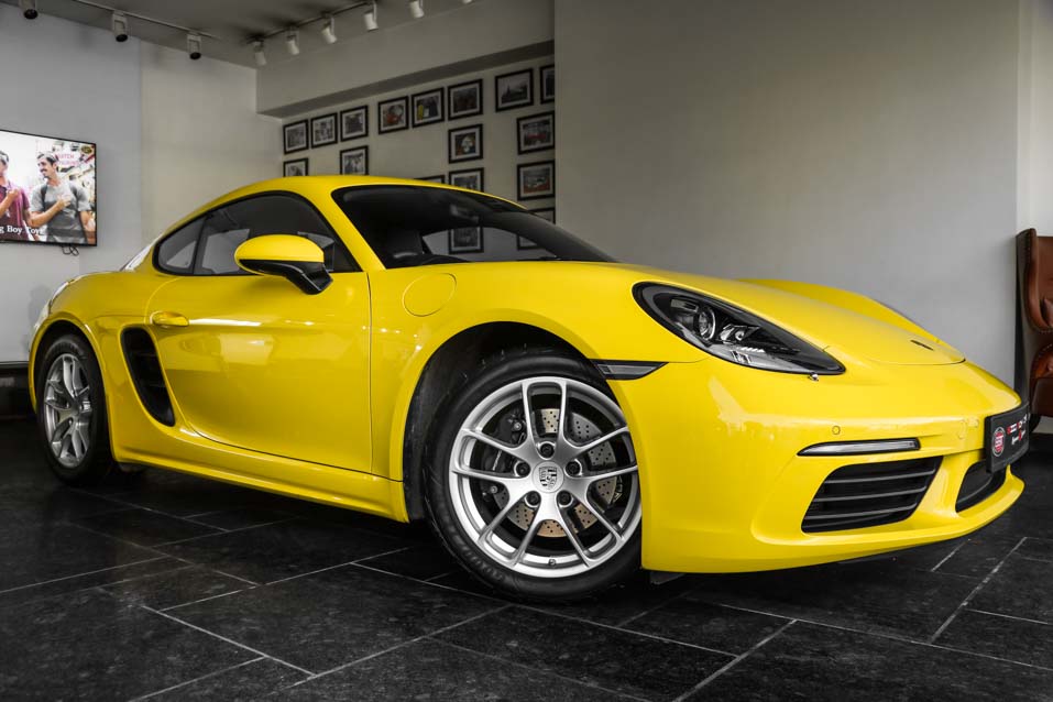 Porsche 718 Cayman 