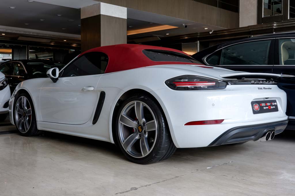 Porsche 718 Boxster