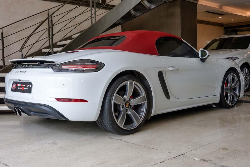 Porsche 718 Boxster