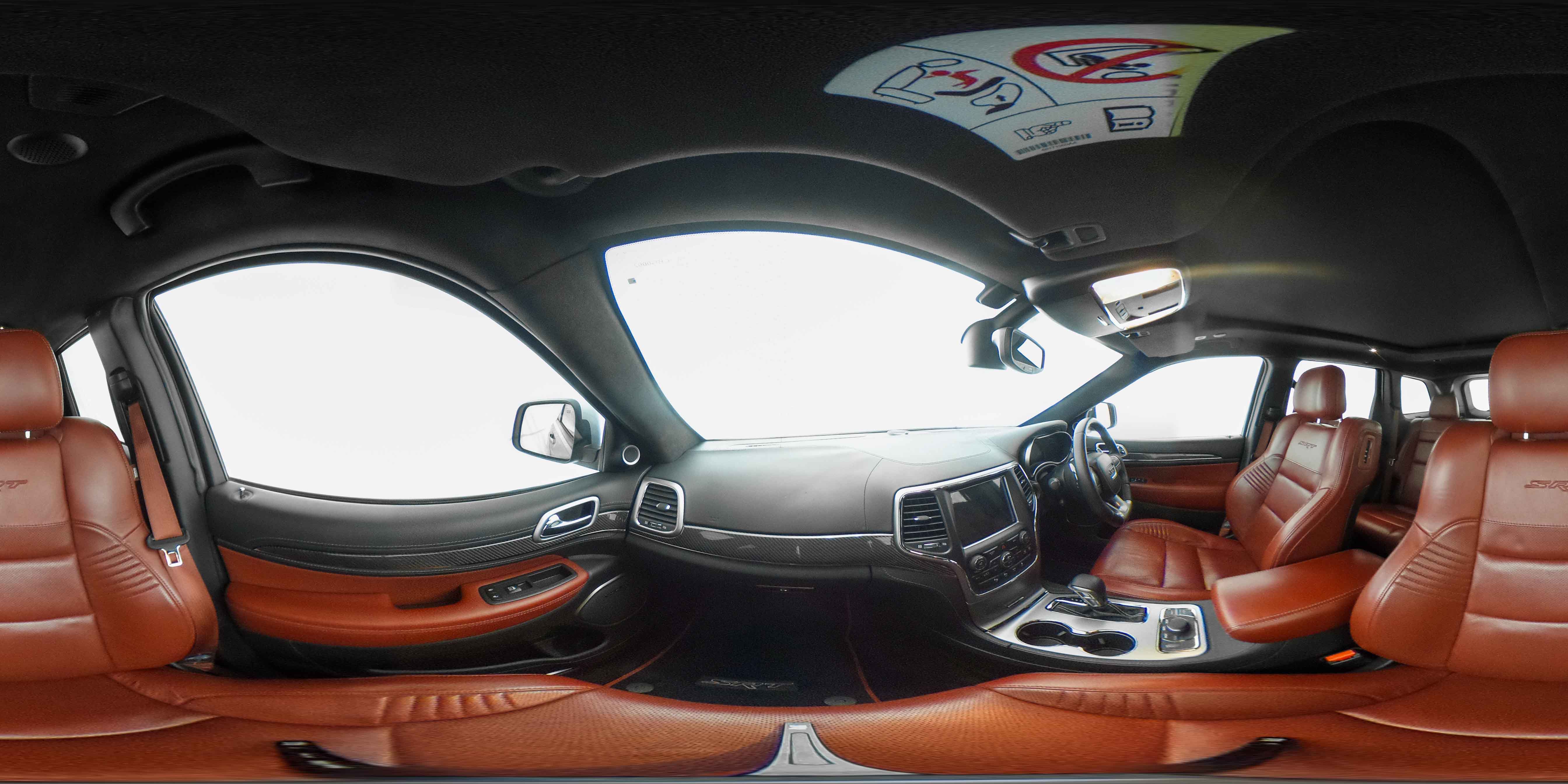 Jeep Grand Cherokee SRT