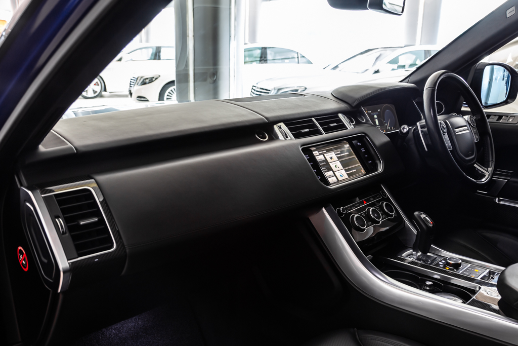 Range Rover Sport SVR