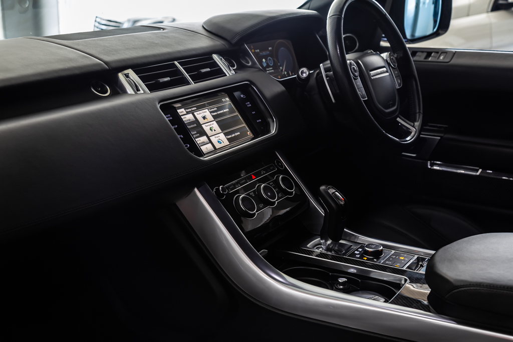 Range Rover Sport SVR