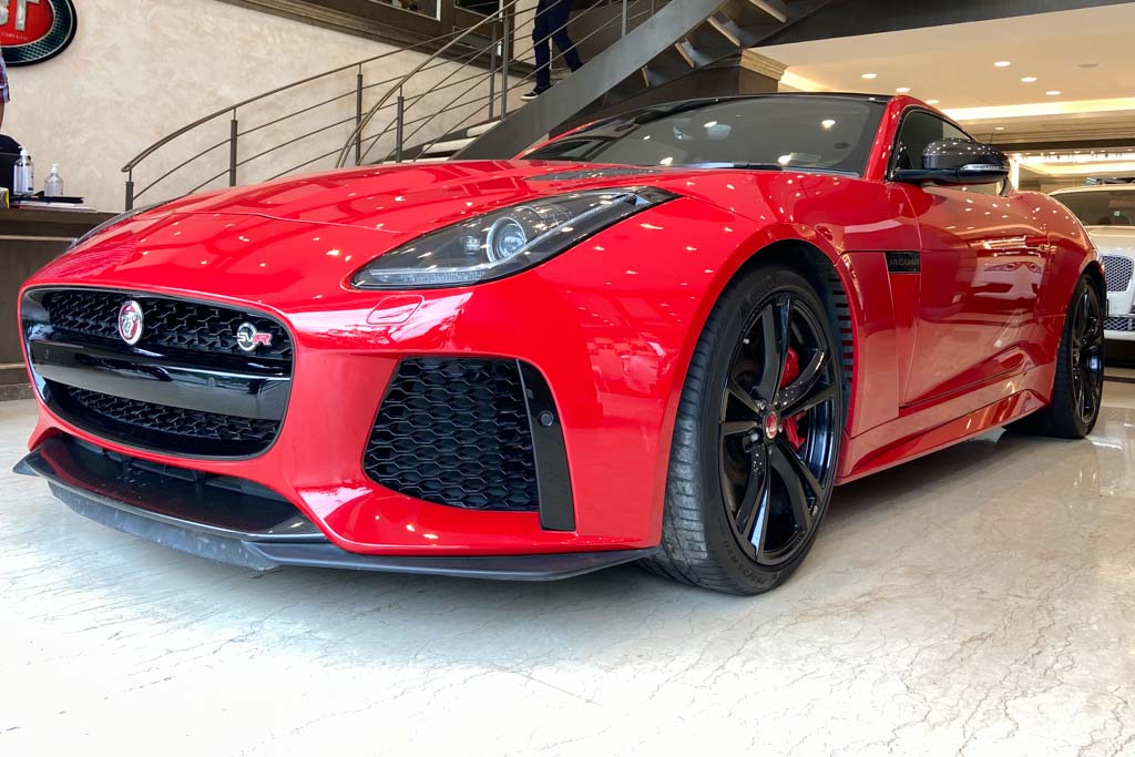 Jaguar F-Type SVR 