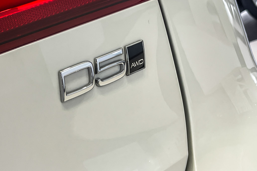 Volvo V90 Cross Country Inscription
