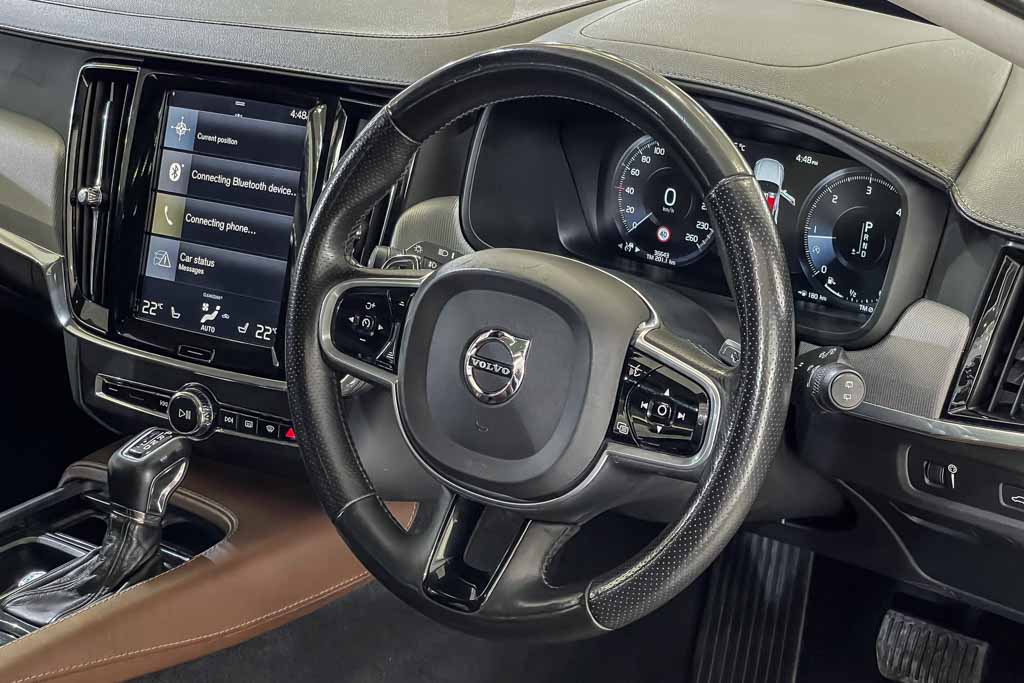 Volvo V90 Cross Country Inscription