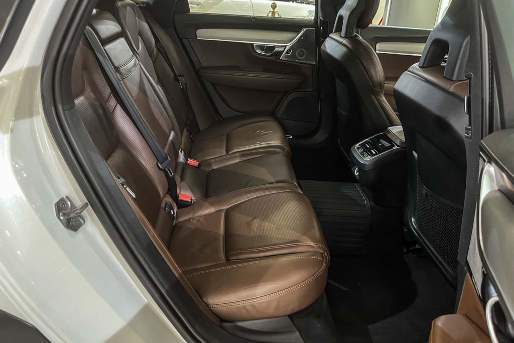 Volvo V90 Cross Country Inscription