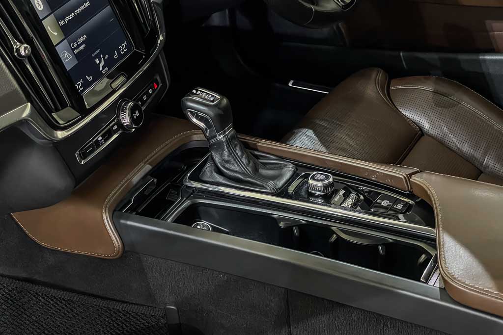 Volvo V90 Cross Country Inscription