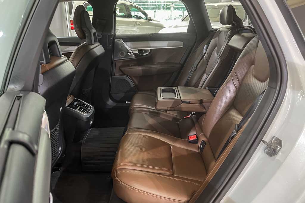 Volvo V90 Cross Country Inscription