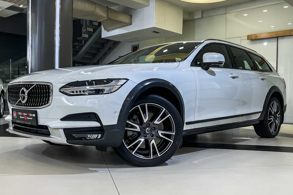 Volvo V90 Cross Country Inscription
