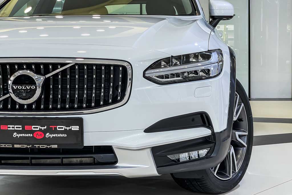 Volvo V90 Cross Country Inscription
