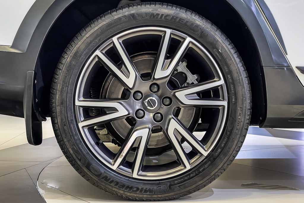 Volvo V90 Cross Country Inscription