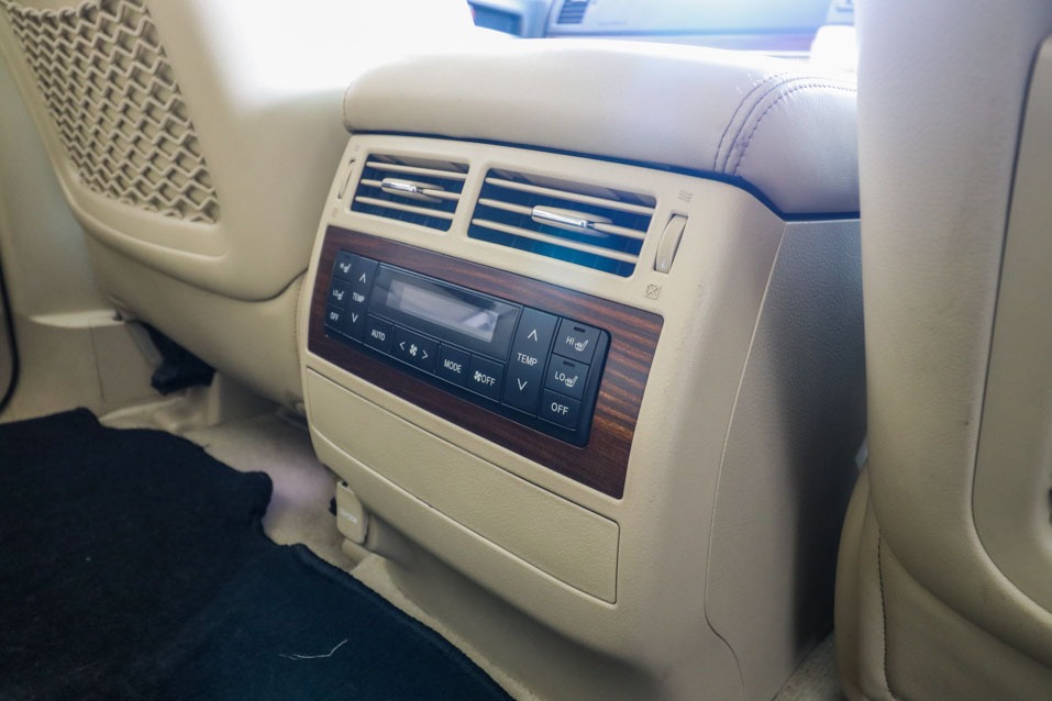 Toyota Land Cruiser LC200 VX