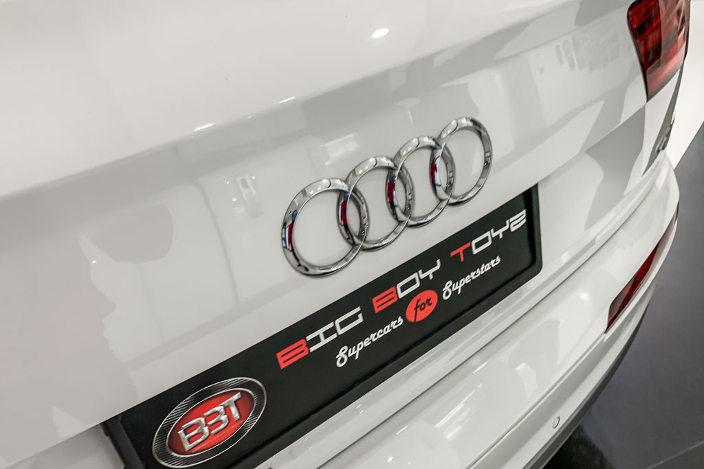 Audi Q7 'Premium Plus'