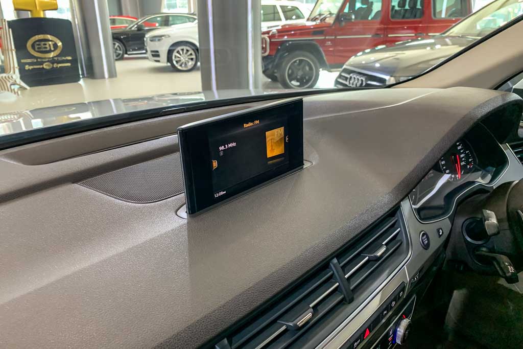 Audi Q7 'Premium Plus'