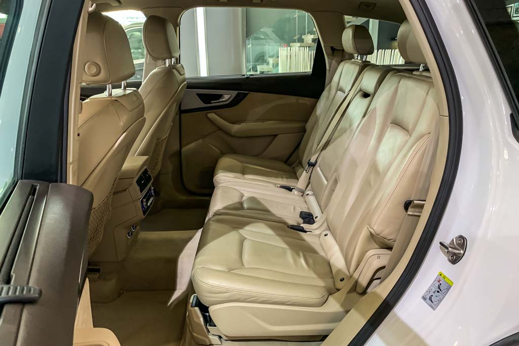 Audi Q7 'Premium Plus'