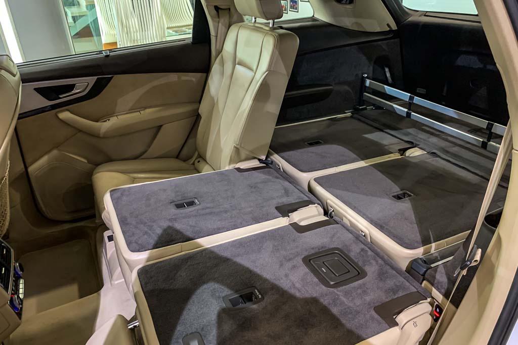 Audi Q7 'Premium Plus'