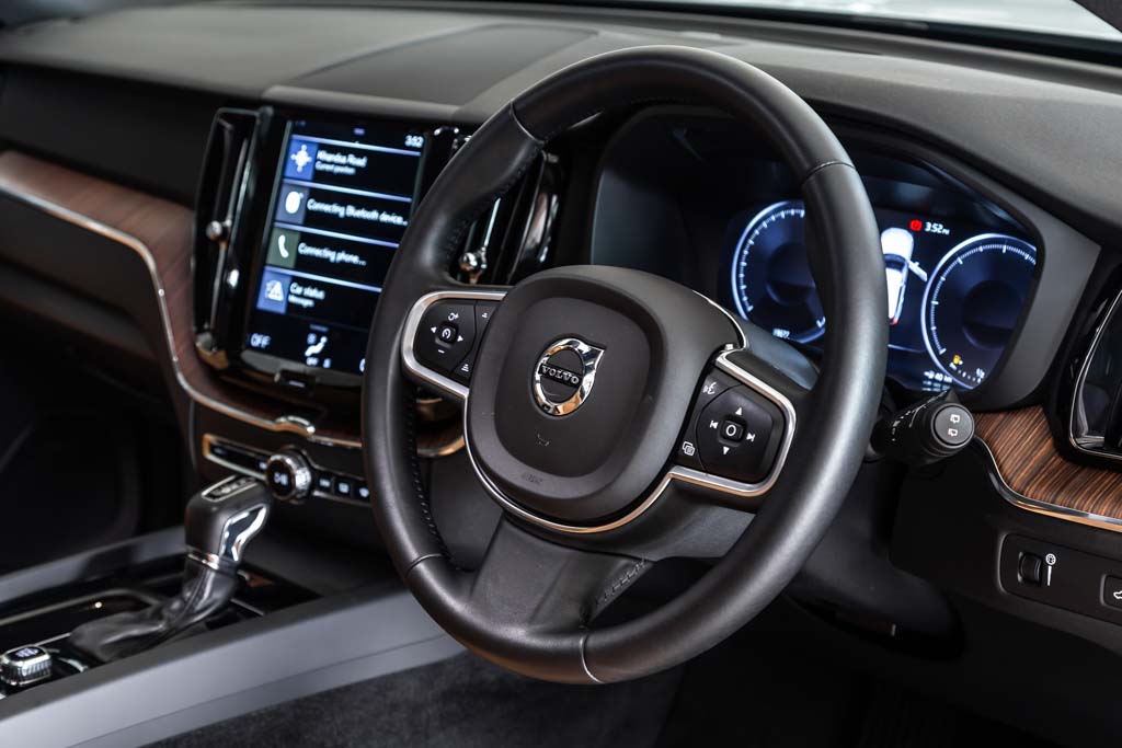 Volvo XC60 Momentum