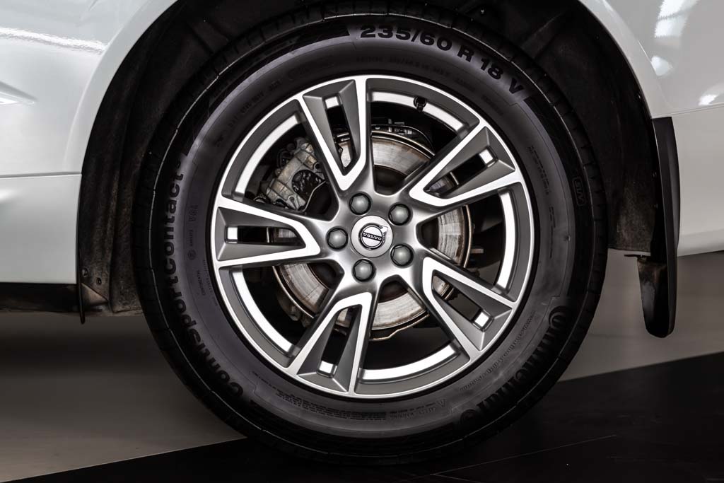 Volvo XC60 Momentum