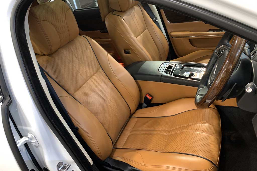 Jaguar XJL "Portfolio"