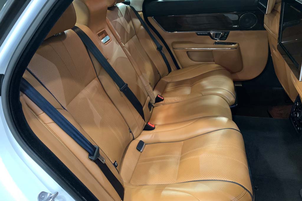 Jaguar XJL "Portfolio"