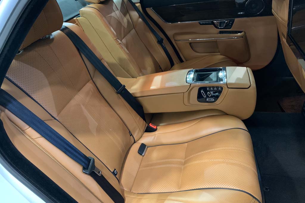 Jaguar XJL "Portfolio"